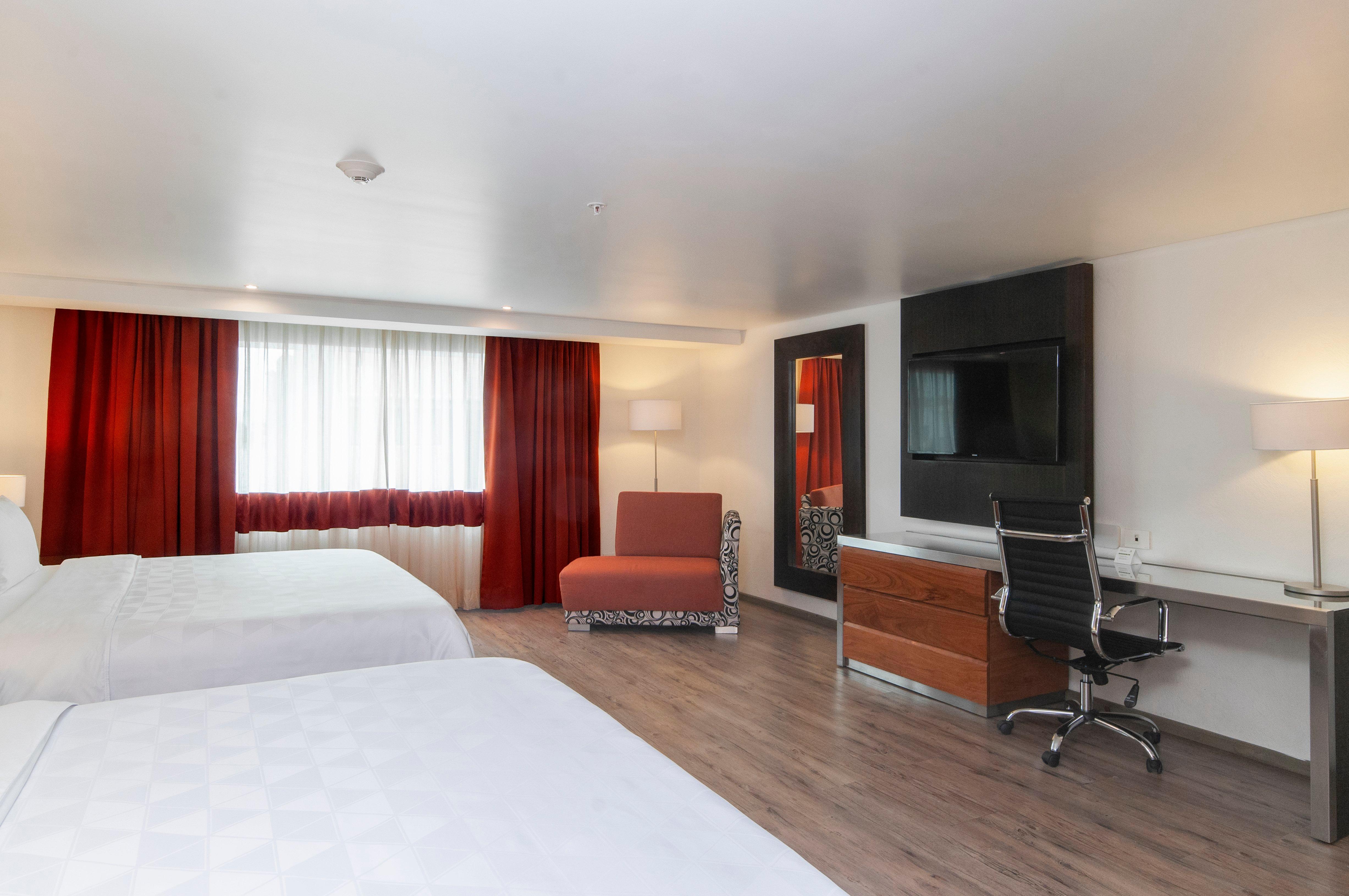 Holiday Inn Buenavista, an IHG Hotel Kota Meksiko Bagian luar foto