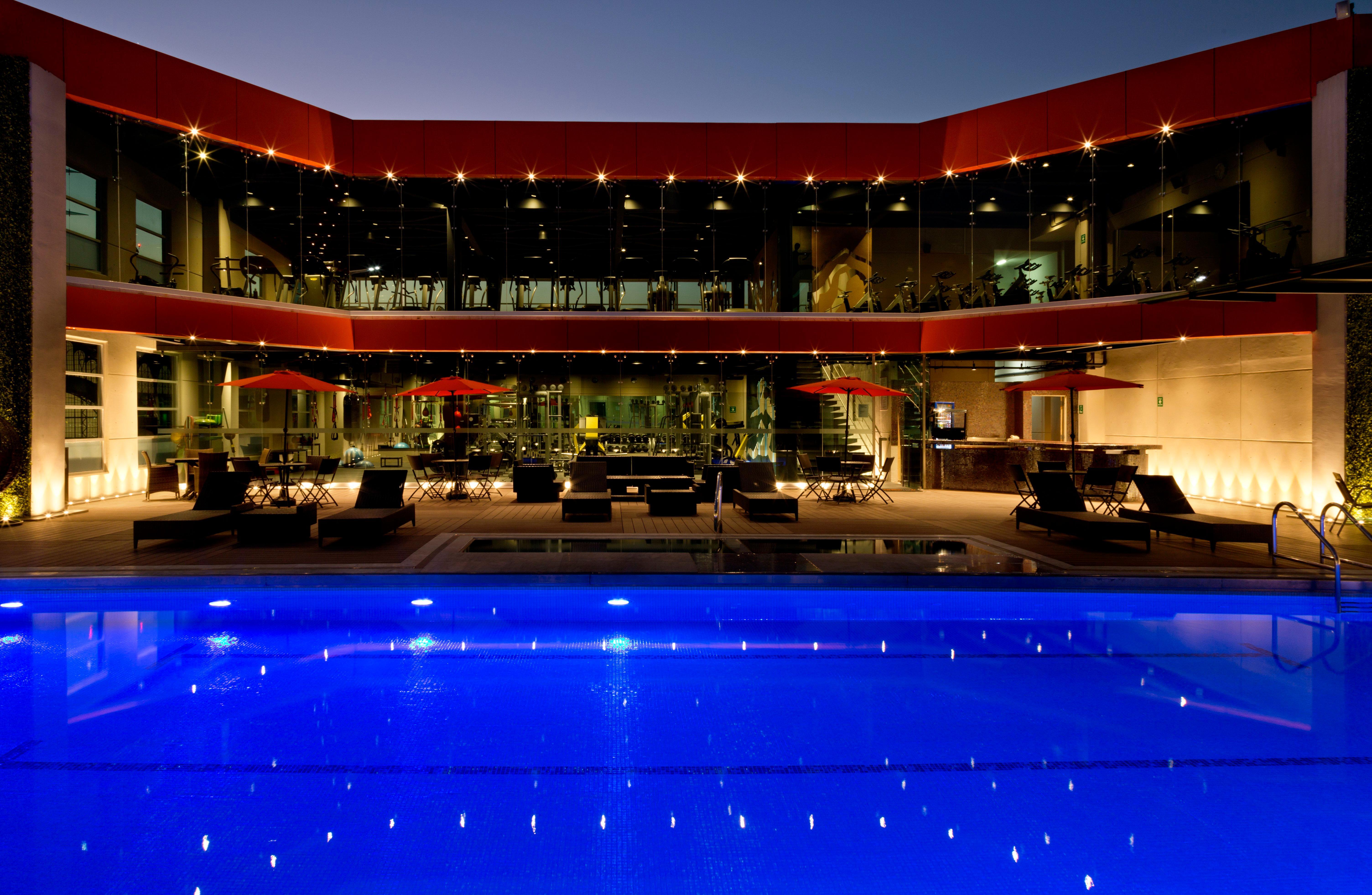 Holiday Inn Buenavista, an IHG Hotel Kota Meksiko Bagian luar foto