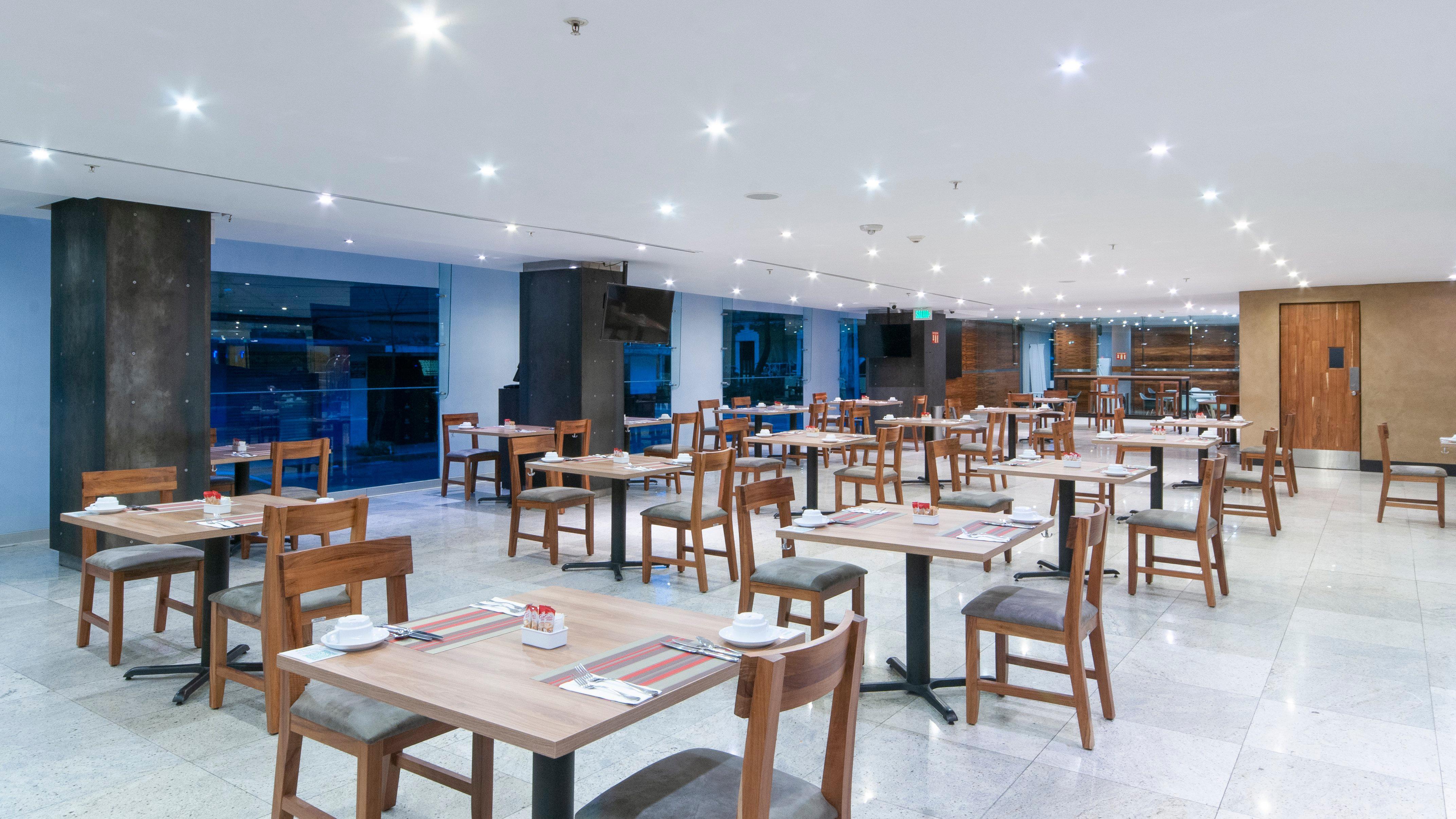 Holiday Inn Buenavista, an IHG Hotel Kota Meksiko Bagian luar foto
