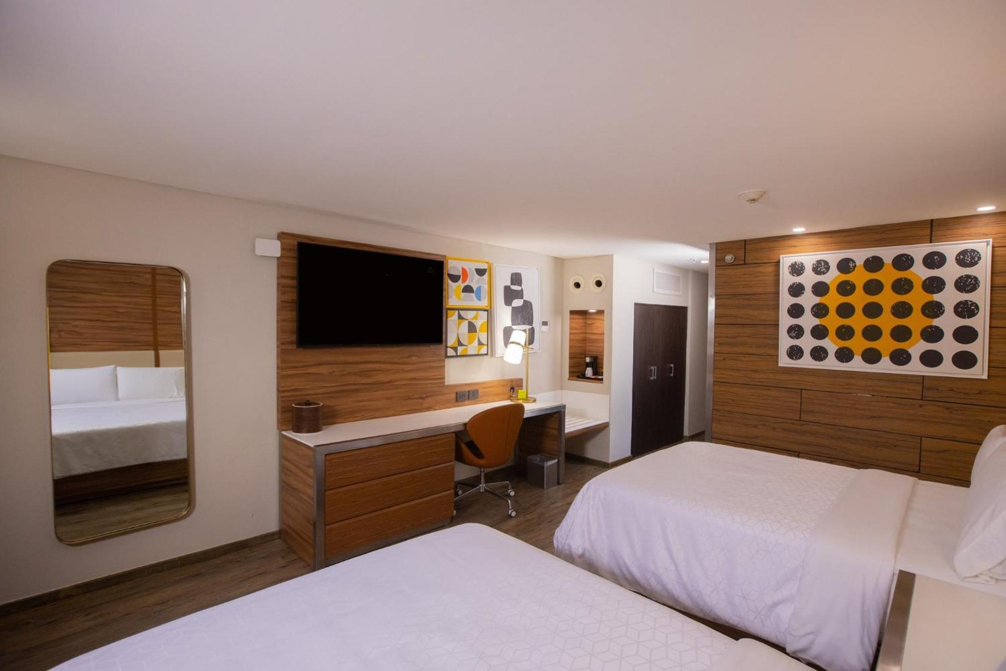 Holiday Inn Buenavista, an IHG Hotel Kota Meksiko Bagian luar foto